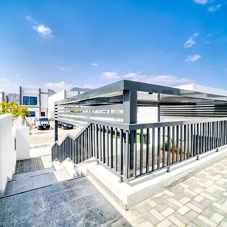 Unbeatable Price, Perfect For Groups With Sea Views By Deluxe Holiday Homes Fudschaira Exterior foto