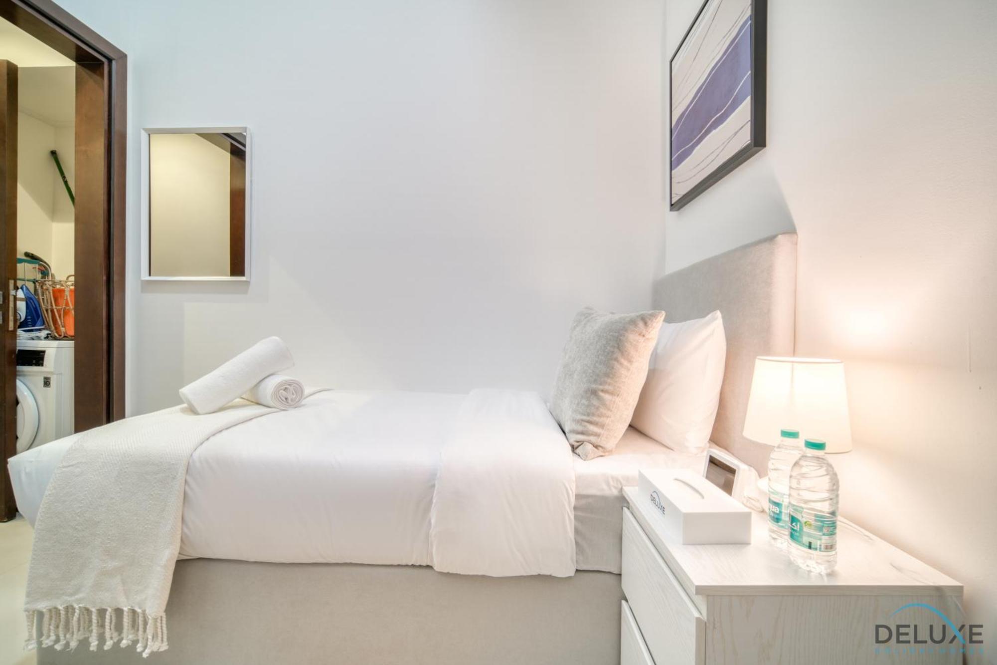 Apartment Unbeatable Price, Perfect For Groups With Sea Views By Deluxe Homes
