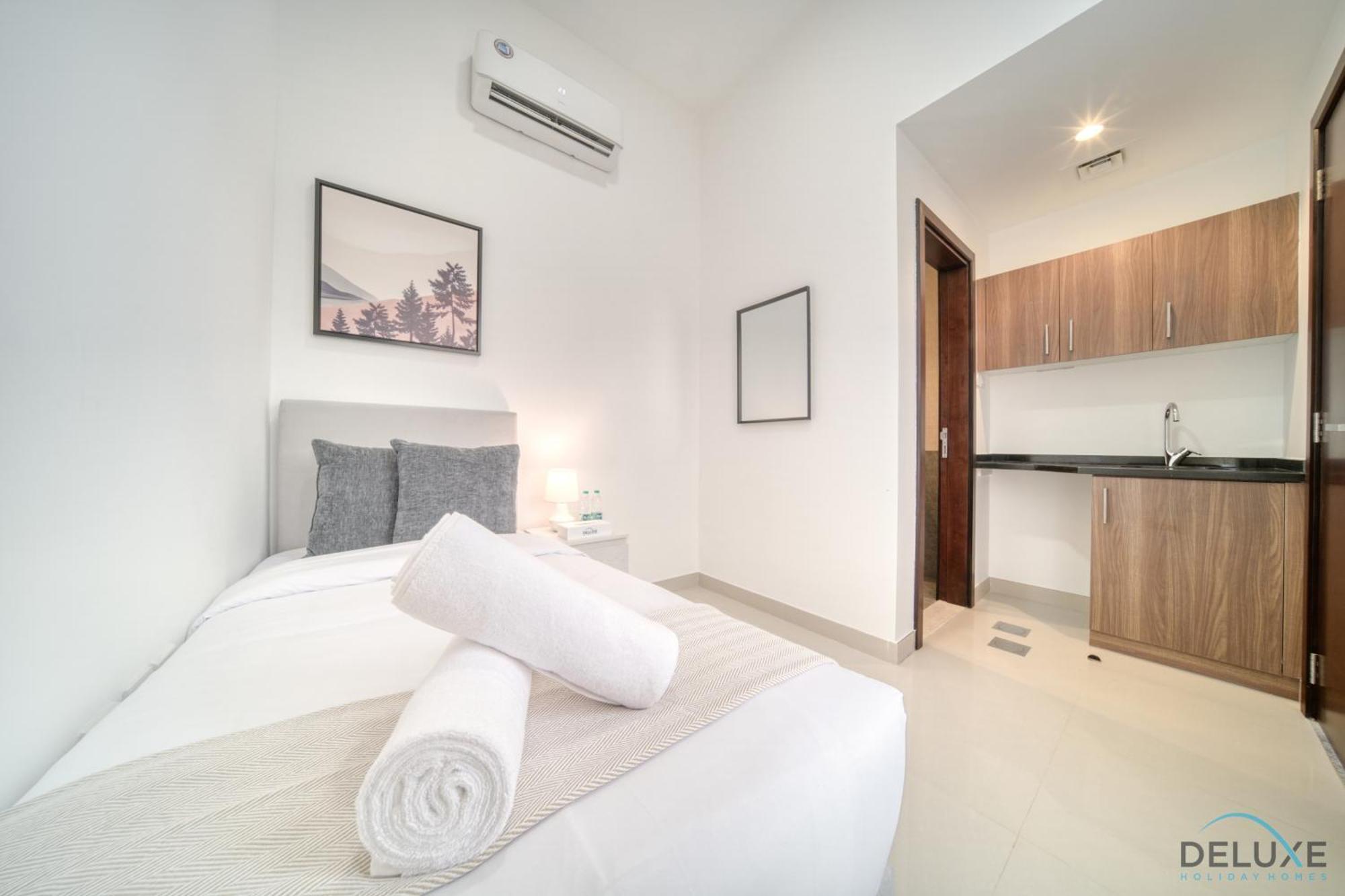 Apartment Unbeatable Price, Perfect For Groups With Sea Views By Deluxe Homes