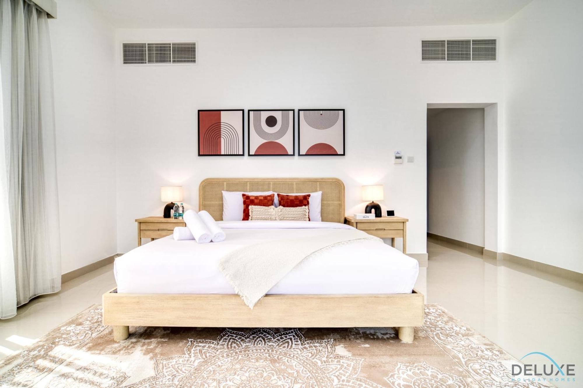 Unbeatable Price, Perfect For Groups With Sea Views By Deluxe Homes * Fudschaira