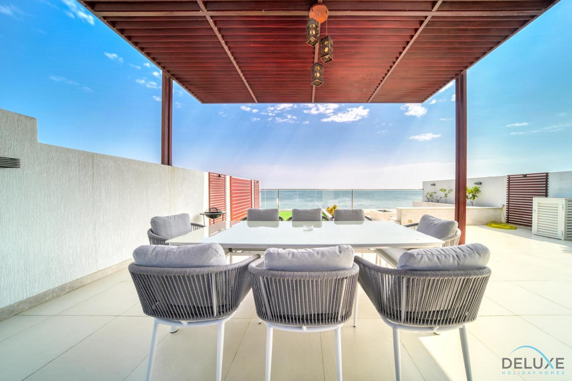 Unbeatable Price, Perfect For Groups With Sea Views By Deluxe Homes Fudschaira