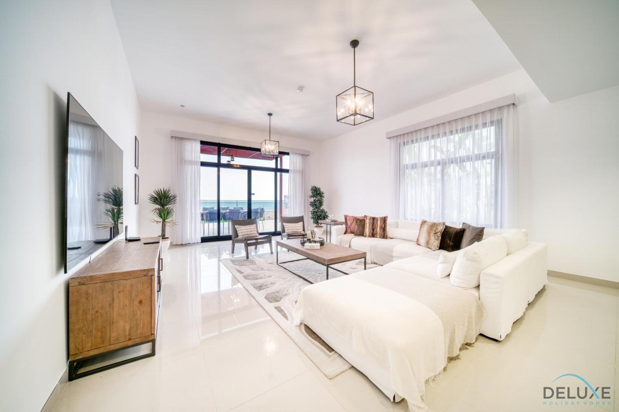 Unbeatable Price, Perfect For Groups With Sea Views By Deluxe Homes * Fudschaira