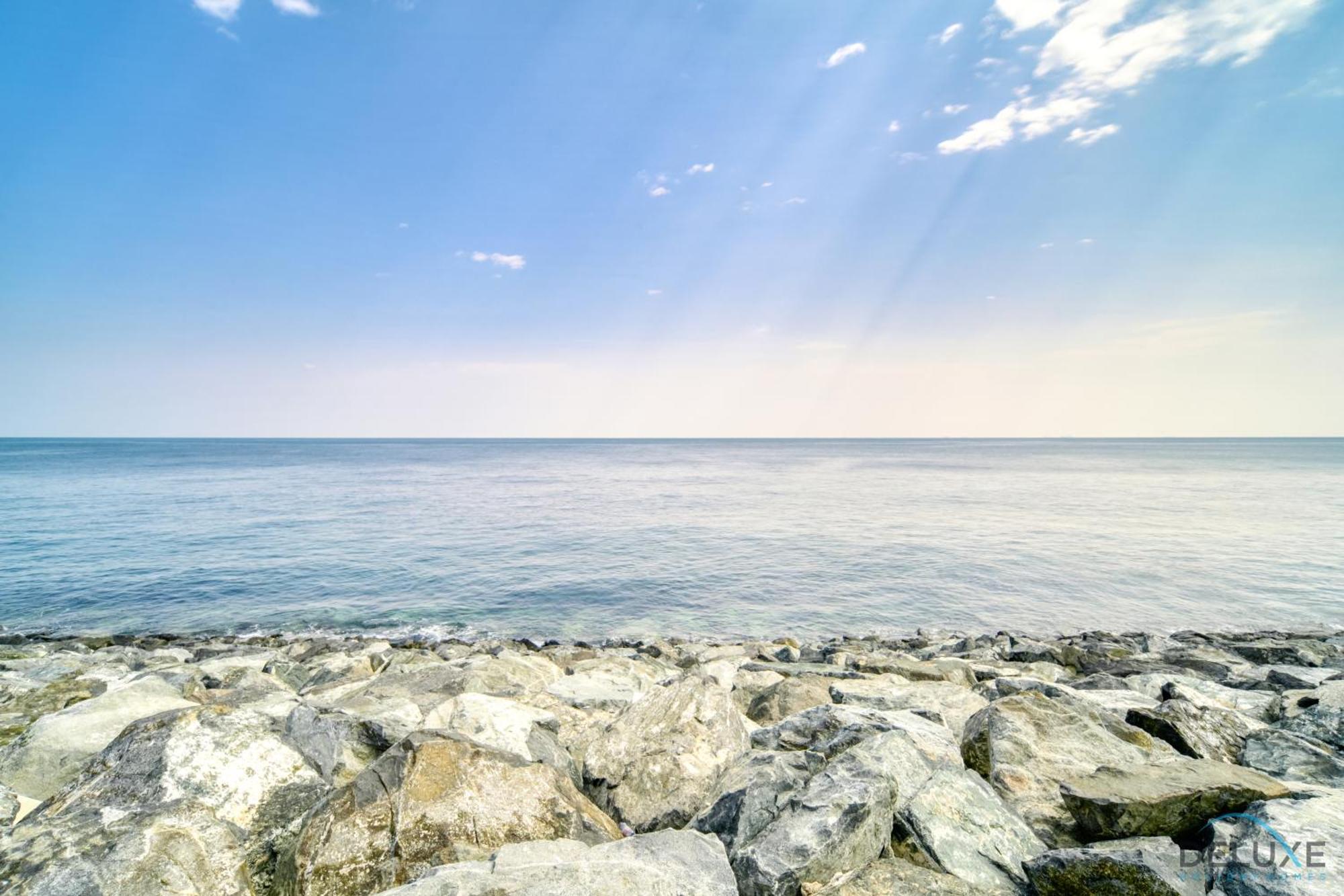 Unbeatable Price, Perfect For Groups With Sea Views By Deluxe Homes * Fudschaira